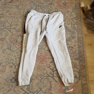 Nike tech fleece Light Gray Joggers with Black Accents